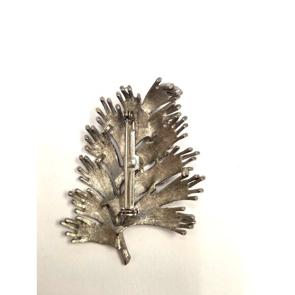 Vintage Silver Tone Leaf Brooch Pin Metal Retro Jewelry Accessory For Women - Picture 2 of 2